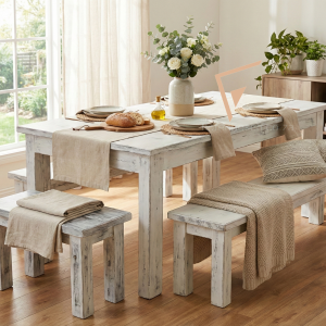 Simplicity Strength The Modern 4-Leg Set is our versatile all-rounder. By using a traditional leg-at-each-corner design, we maximize the space underneath the table, ensuring no bumped knees for your guests.